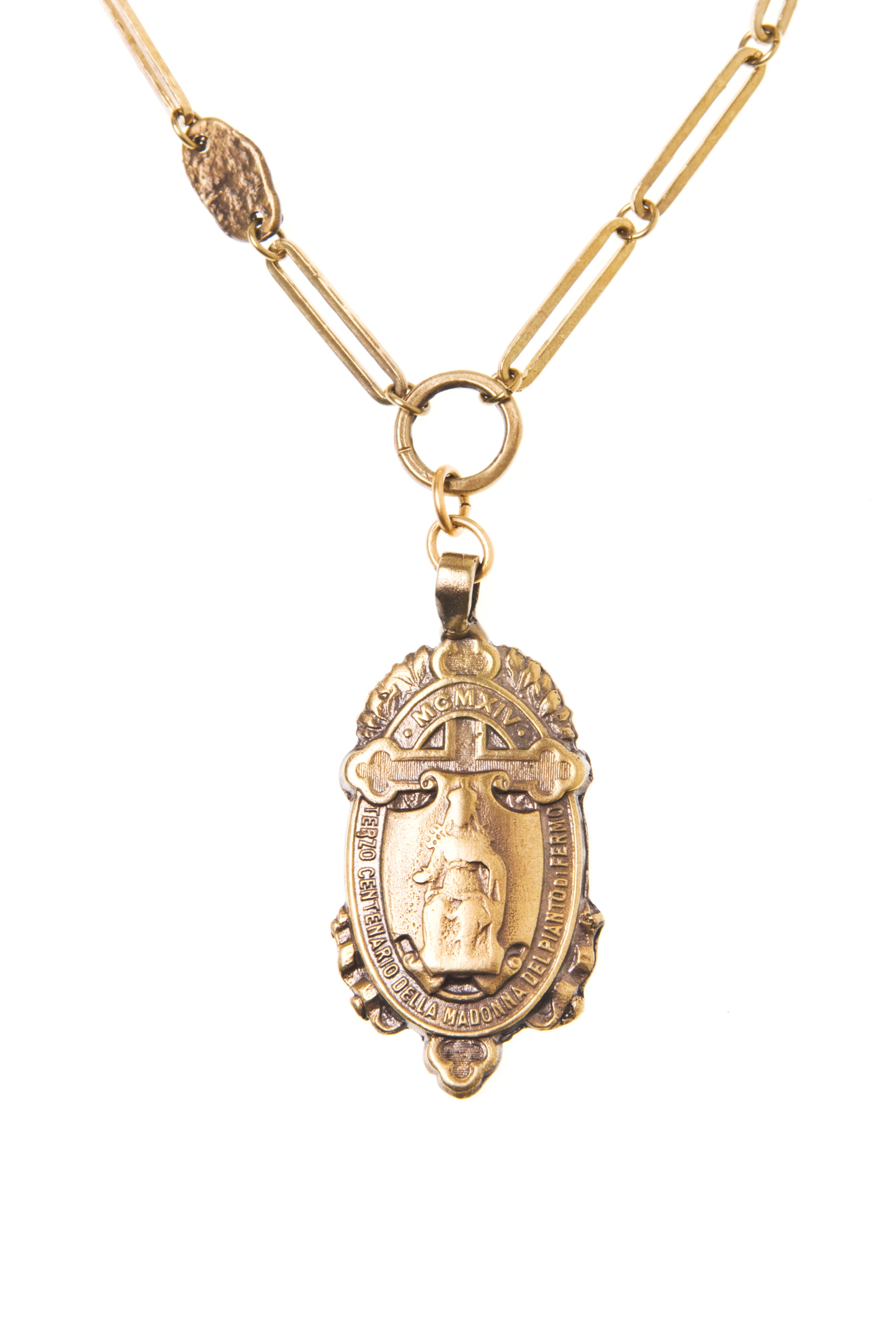 Crosscrest Necklace