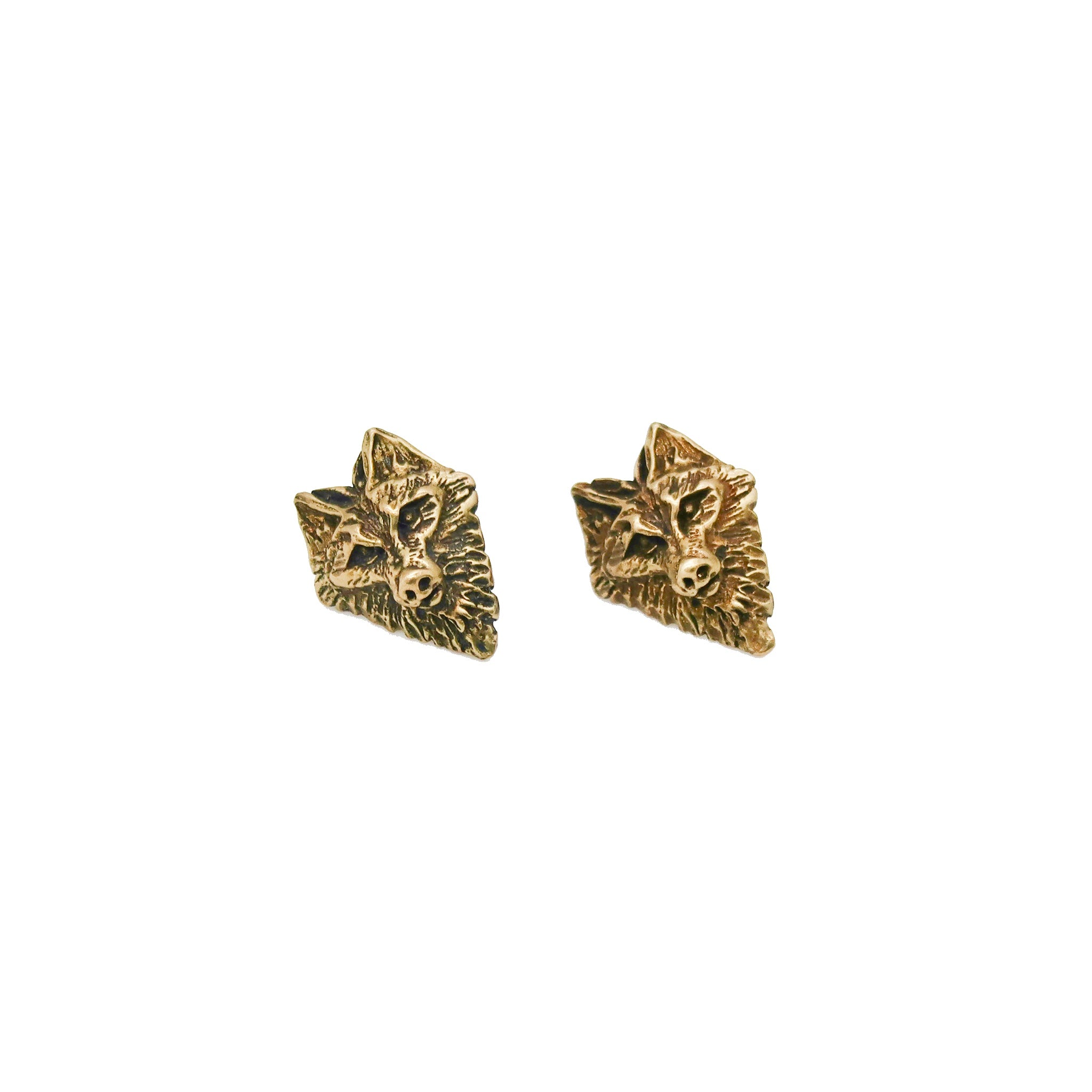 Wolf Studs