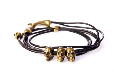 Three Skulls Leather Wrap