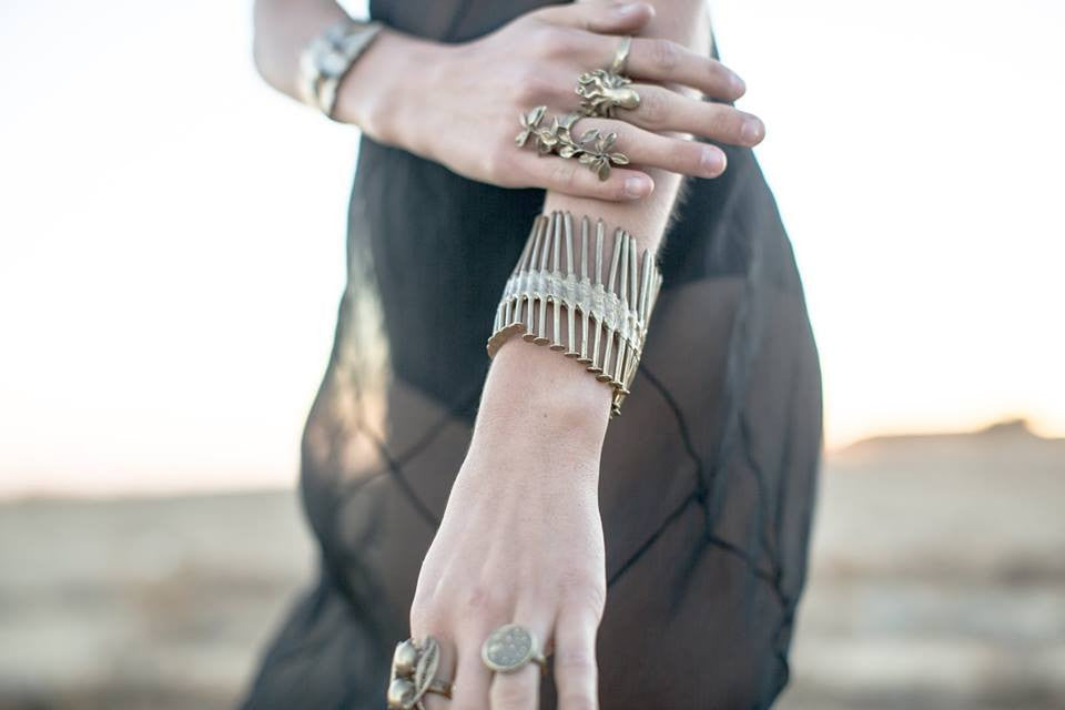 Nails Cuff