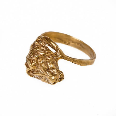 Lion with Tail Ring